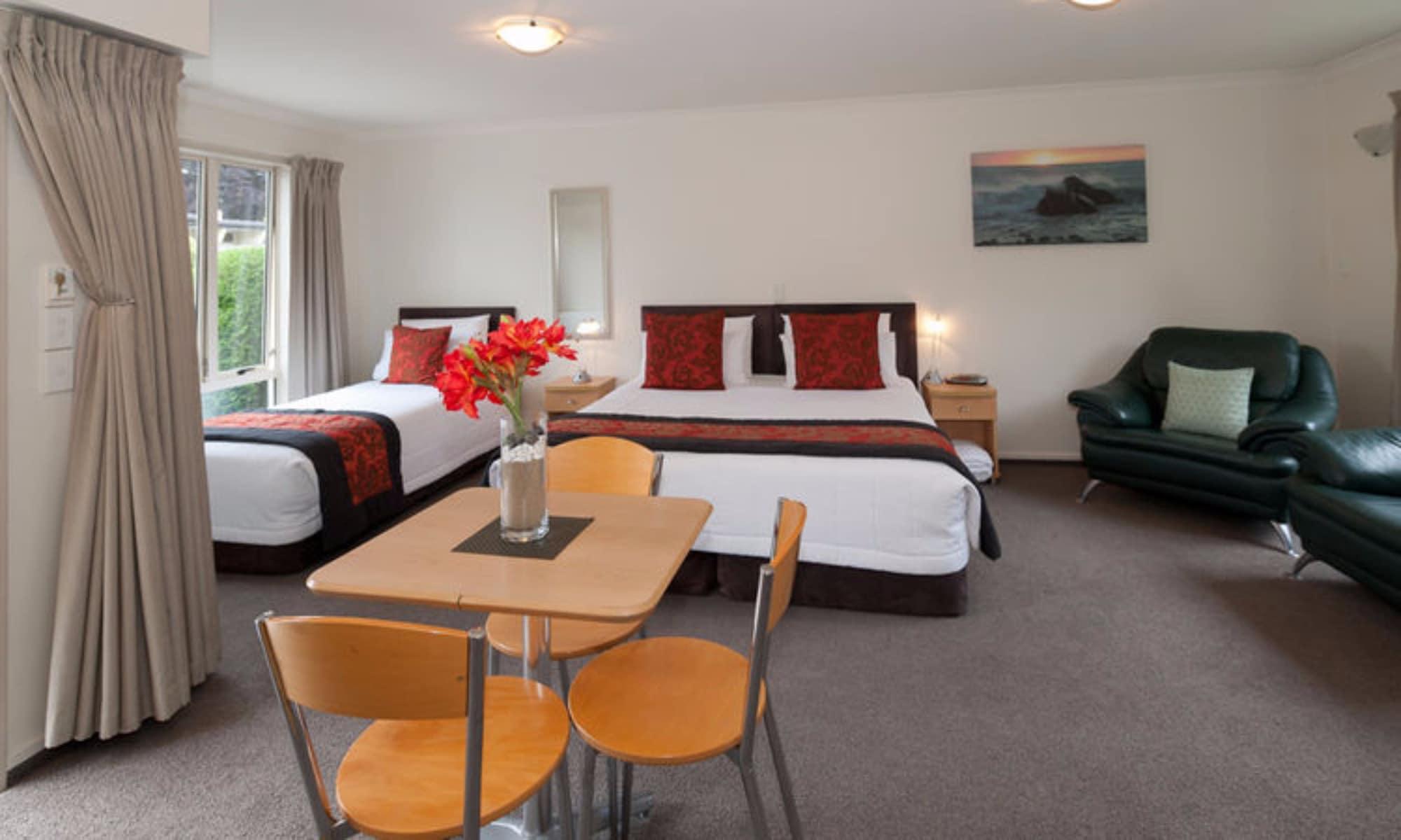 Colombo In The City Christchurch Exterior photo A typical studio apartment