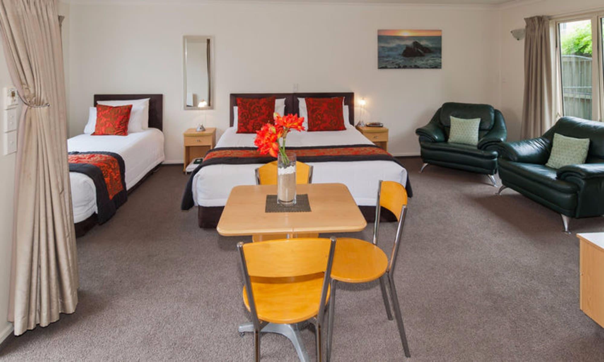 Colombo In The City Christchurch Exterior photo A typical motel room