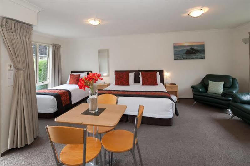 Colombo In The City Christchurch Exterior photo A typical studio apartment